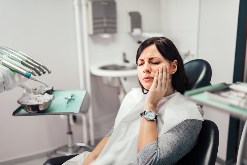 patient visiting emergency dentist in Dallas