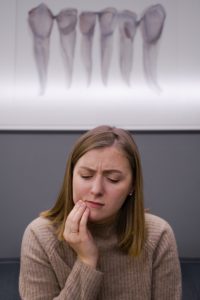 Woman at emergency dentist for facial swelling